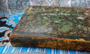 Libros antiguos sobre hierbas - herbolarios