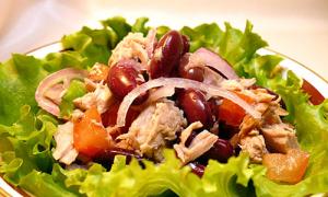 Lihtsad ja dieettoidud tuunikalakonservide salatid
