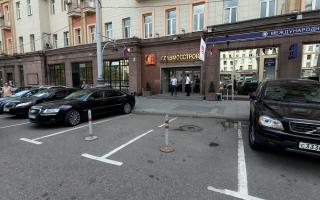 Illegal parking – Varlamov